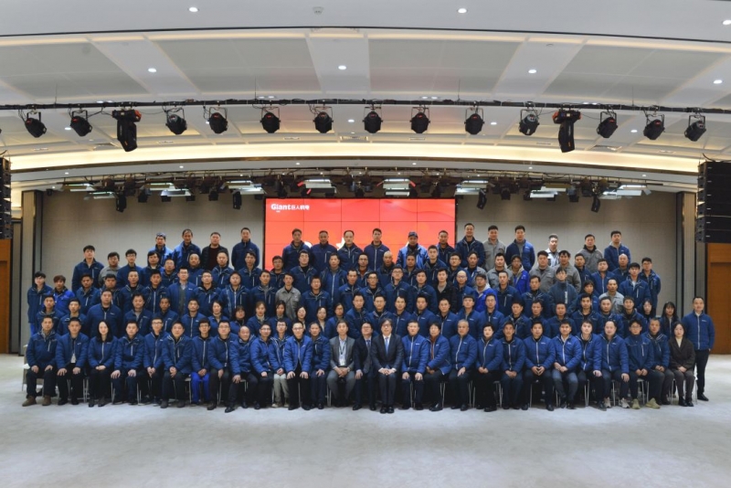 虎歲添翼 繼往開來——巨人機(jī)電2022年迎春大會(huì)